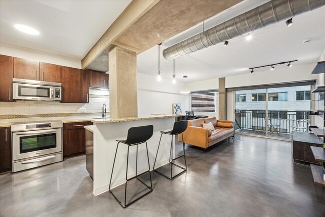 Photo - 800 Brazos St Condo Unit 1002