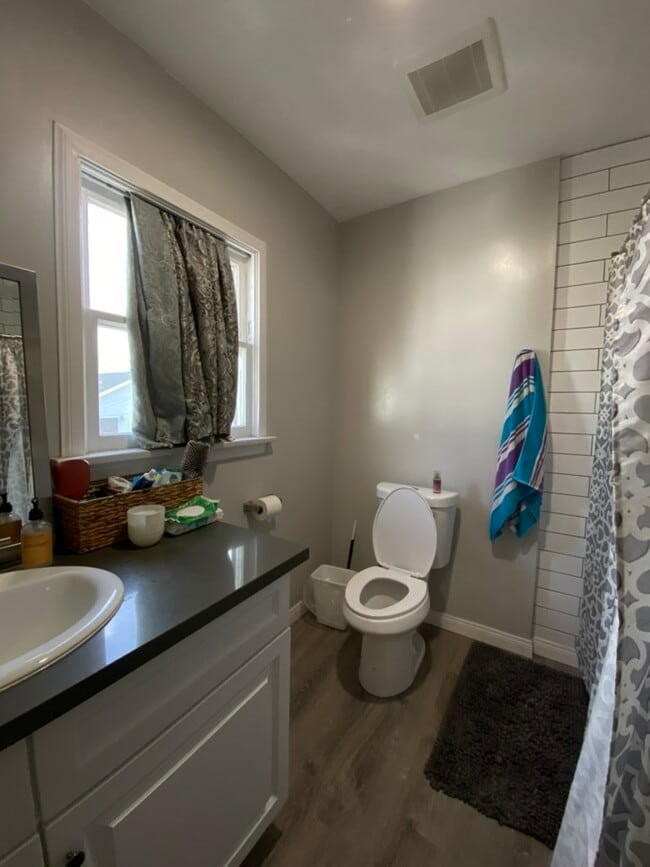 Photo - 3425 1/2 E 5th St Unit 3423 E 5th St. Upstairs