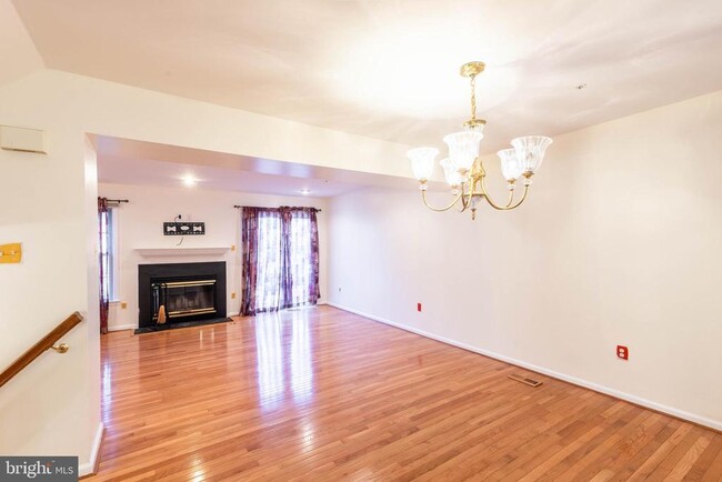 Photo - 8607 Hartwood Pl Townhome