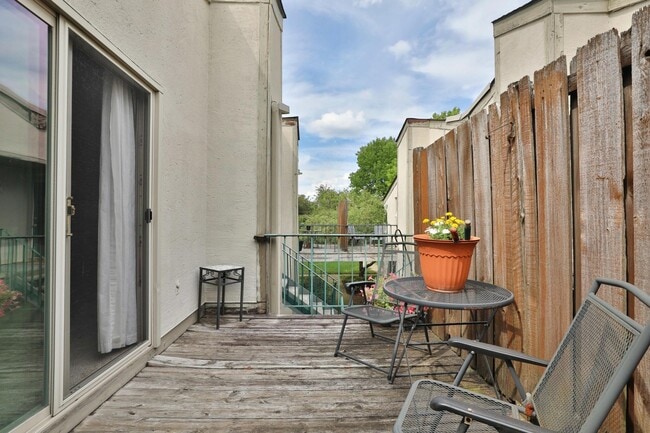 Photo - 4645 Merrimar Cir E