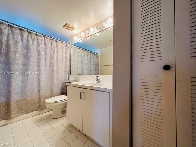 Photo - 1 br, 1 bath Condo - 2061 Renaissance Blvd...