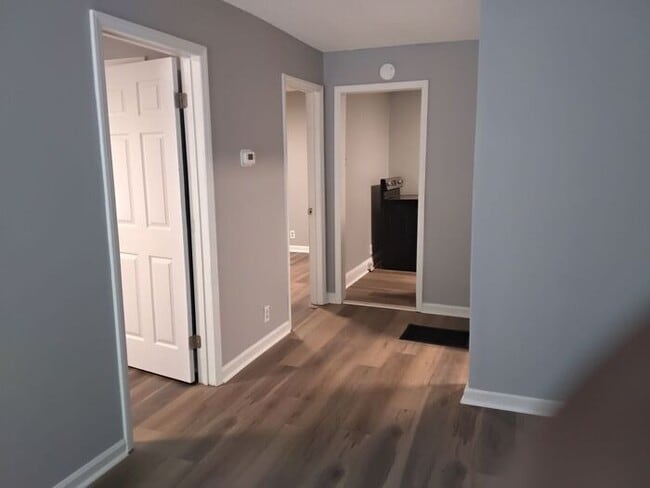 Photo - Updated 2 bedroom 1 bath duplex in Capitol...