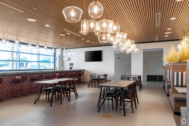 Leasing Center