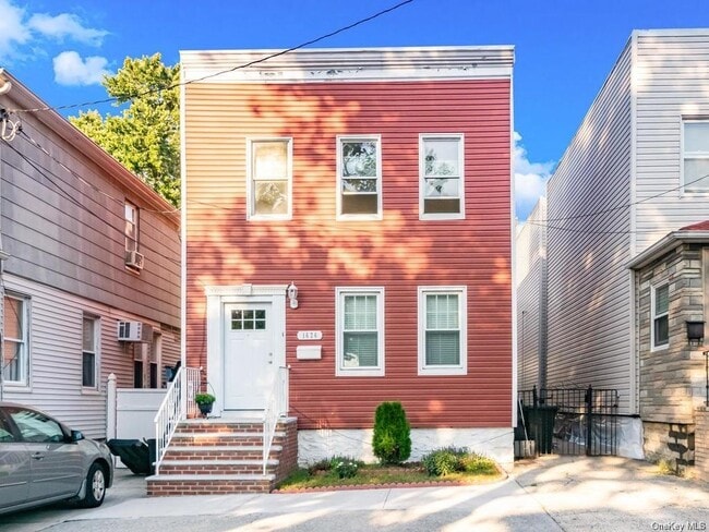 Photo - 1626 Lurting Ave Apartment