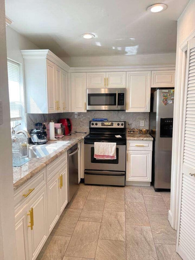 Photo - 6843 NW 29th Ave