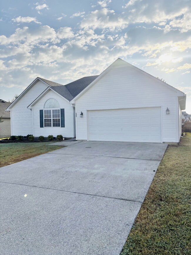 Building Photo - 409 Cedar Hollow Dr Rental