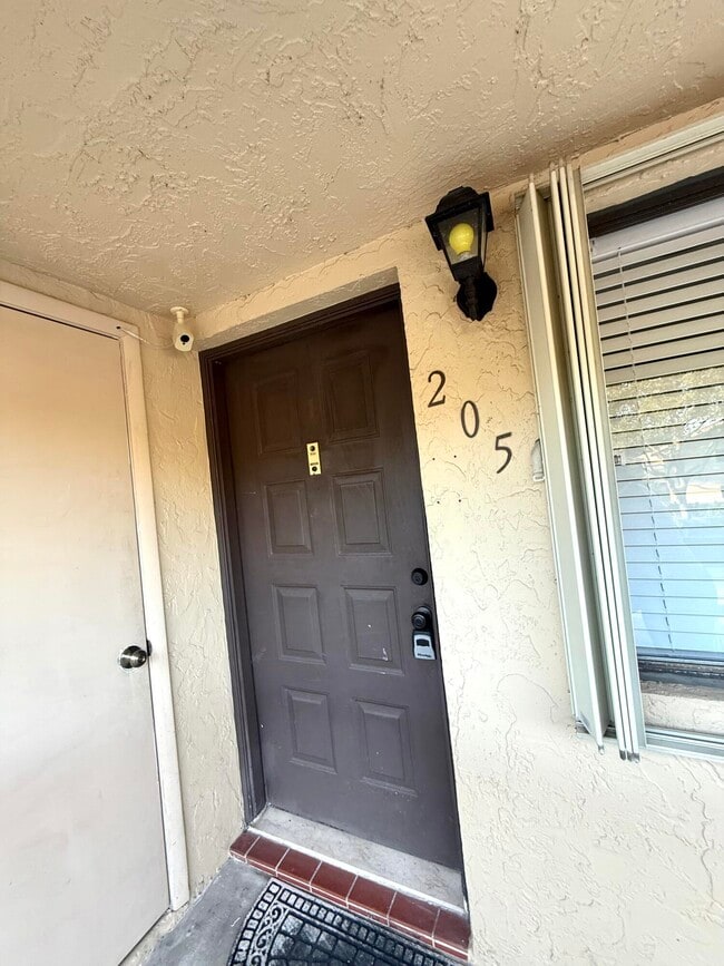 6649 Somerset Dr Unit 205