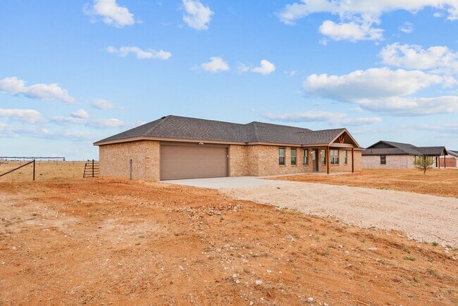 14818 North County Road 1200
