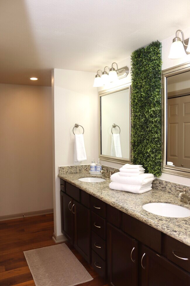 Photo - 3816 Audley St