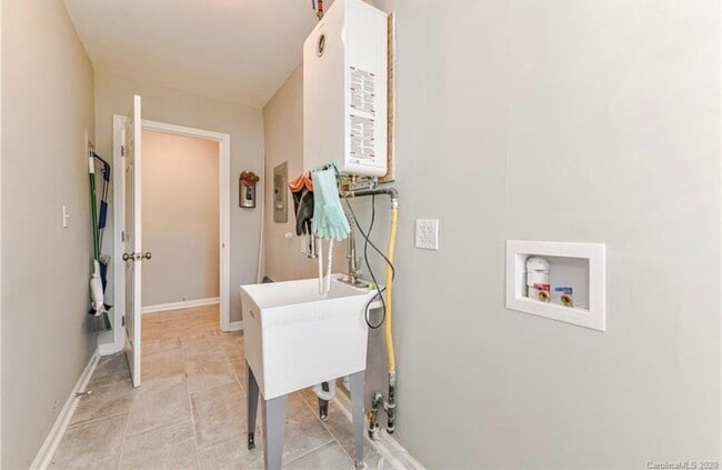 Photo - 4201 Seaforth Dr