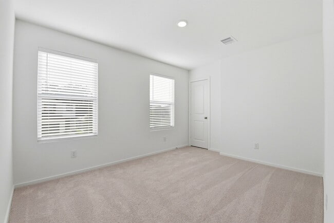 Photo - 629 Craven St