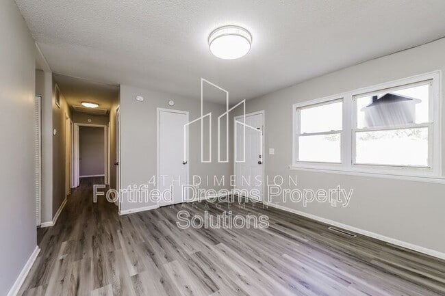 Photo - 4930 Rumley Cir