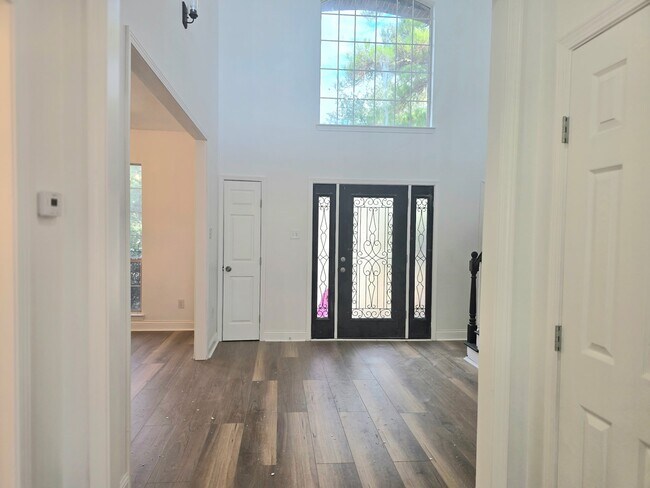 Photo - 20315 Lakeland Falls Dr