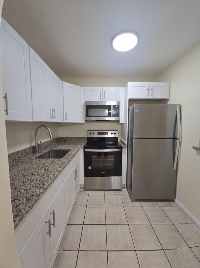 Building Photo - 129 Hastings I Unit 129