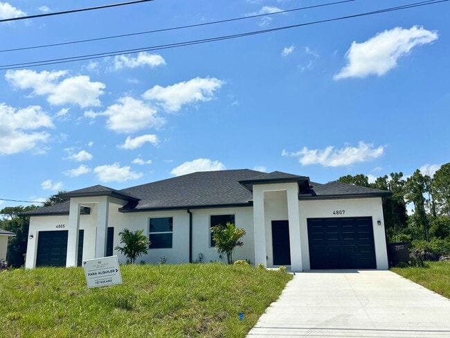 Building Photo - Modern Living Redefined: Luxury Duplexes i...