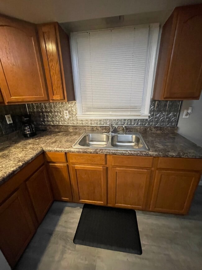 Photo - 1024 N Jefferson St
