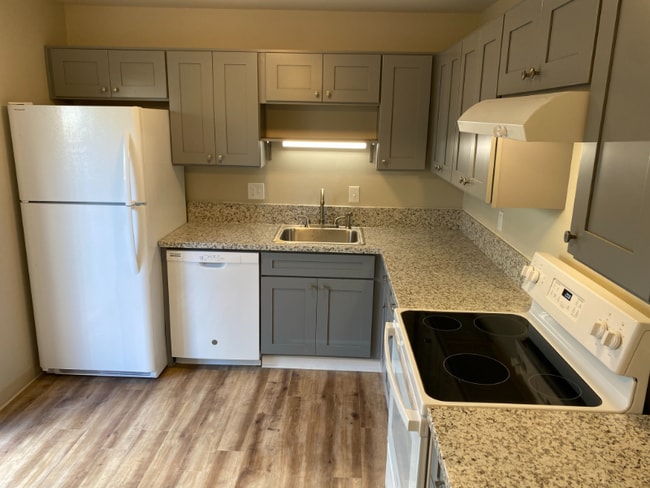 Photo - 18100 SW Shaw St Unit 10