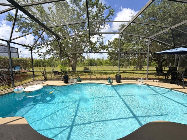 Photo - 233 Aldridge Ln