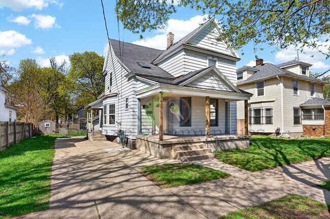 Photo - 851 Worden St SE Unit 2