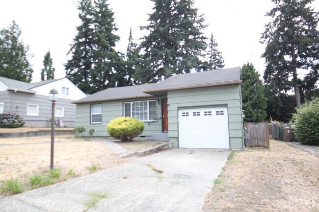 Building Photo - 4518 S 11th St Rental