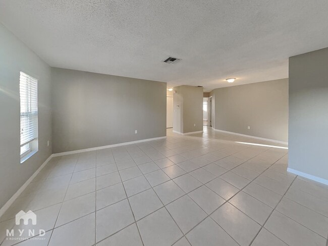 Photo - 6339 Langston Ave