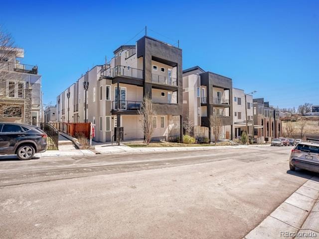 Building Photo - 1272 Yates St
