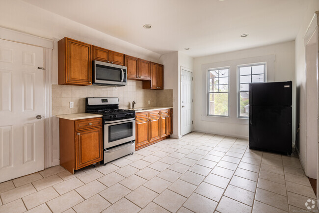 Building Photo - 239 Parrott Ave Unit 3rd floor Rental