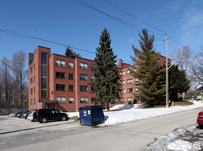 Building Photo - 68 Hillside Dr