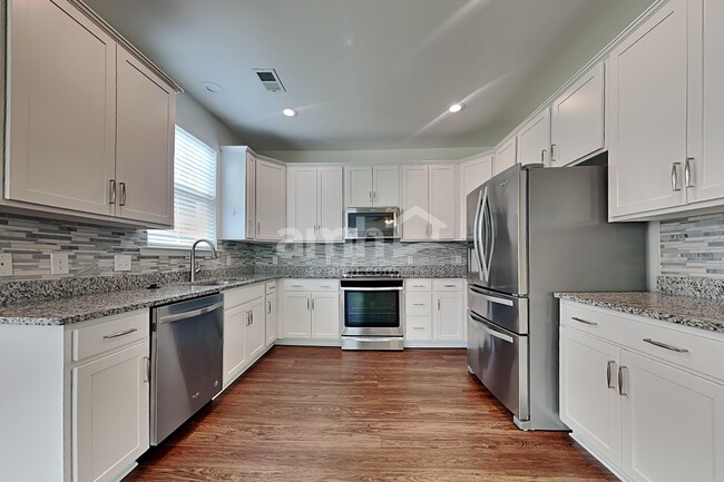 Photo - 1506 SanBorll Landing Dr