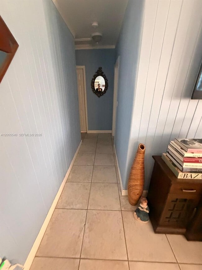 Photo - 2835 SW 37th Ct Unit 1