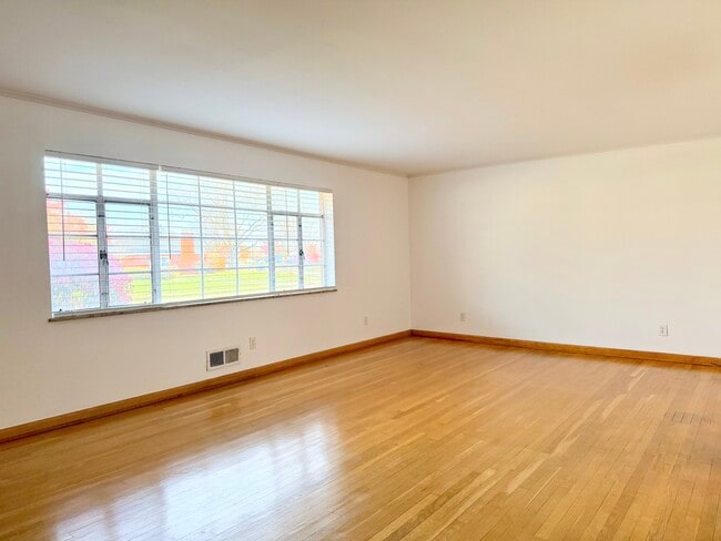 Photo - 1783 Ardleigh Rd Unit 1787