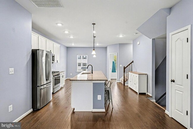 Photo - 2444 Drake Ln