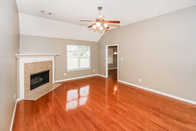 Photo - 9410 Grove Rd