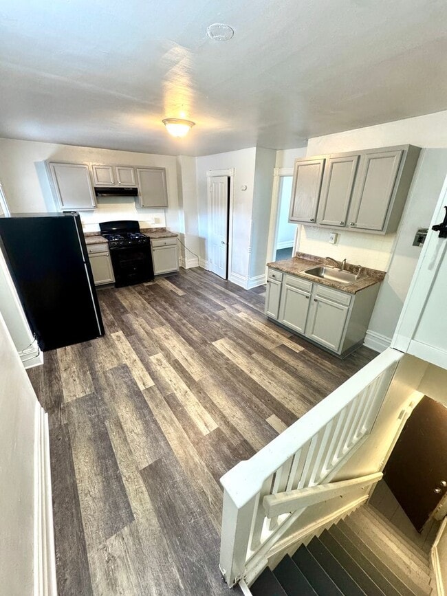 Photo - 136 N 10th St Unit 3rd Floor