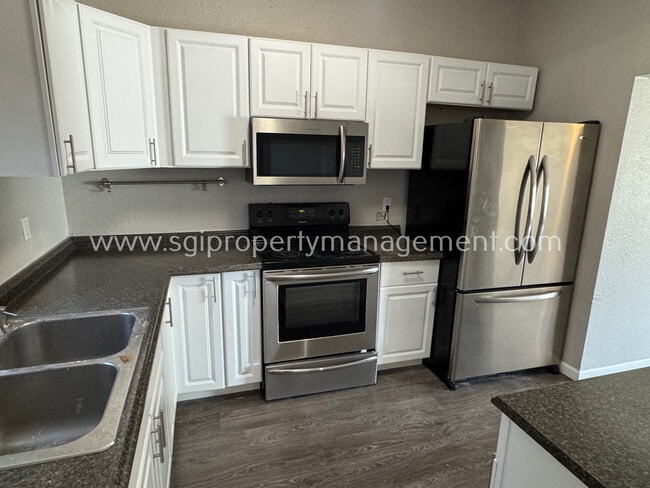 Photo - 18604 N 33rd Dr