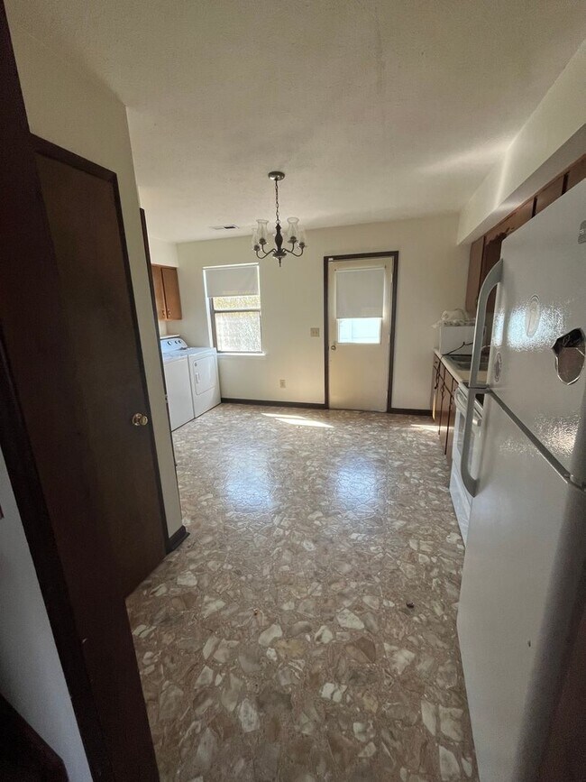 Photo - Townhouse for rent near EMU