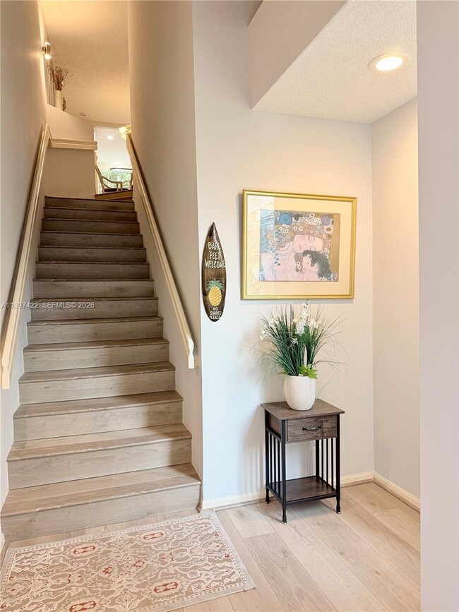 Photo - 905 Mainsail Cir Unit 905