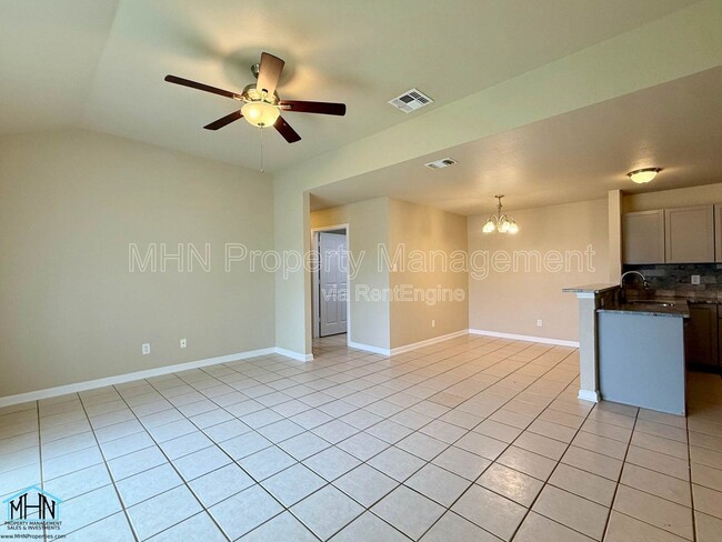Photo - 5603 Lakebend W Dr