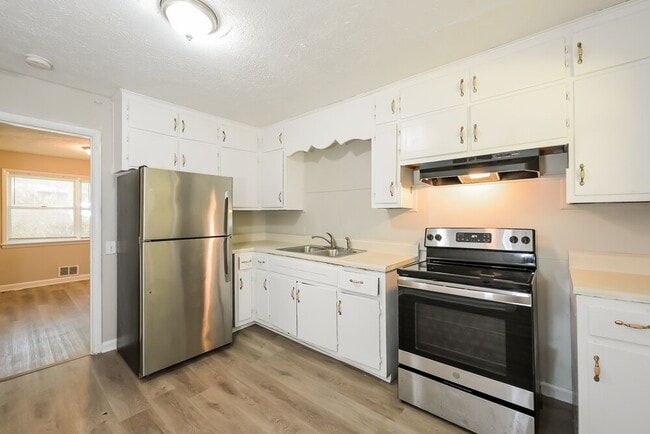 Photo - 627 Grayson Pkwy