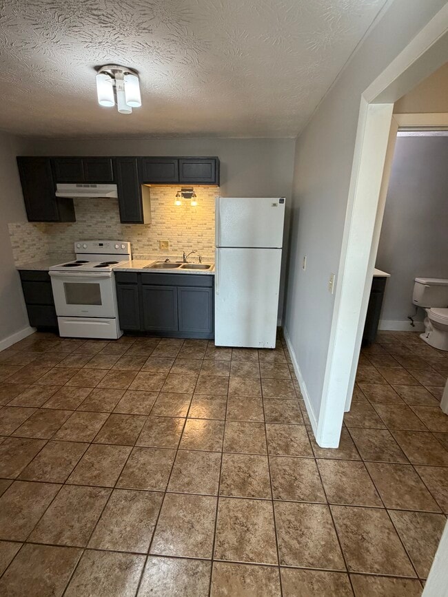 Photo - 180 Valley Ln Unit 5