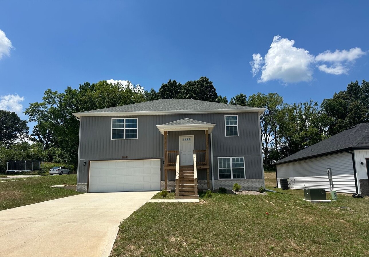 Photo - NEW HOME in MARSHFIELD
