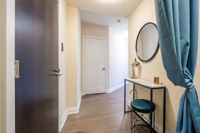 Photo - 2 Anndale Dr Unit SI ID1345880P