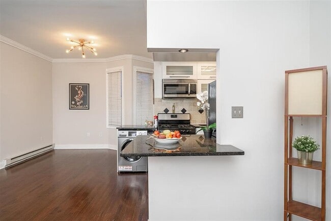 Photo - 372 Communipaw Ave Unit 4L