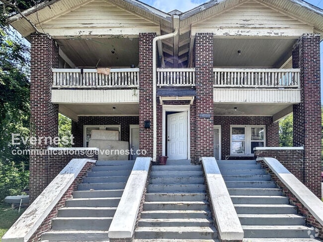 Building Photo - 2701 Pike Rd Unit c Rental