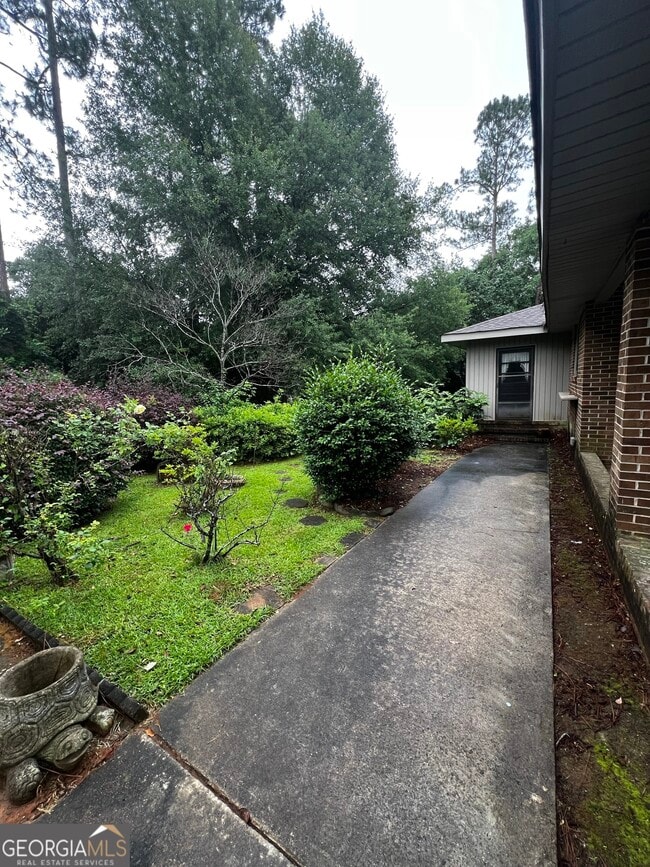 Photo - 1864 Tanglewood Rd House