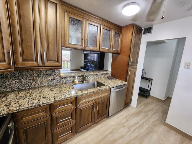 Photo - 219 NE 14th Ave