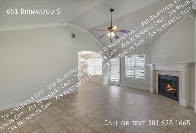 Photo - 651 Brimwood St