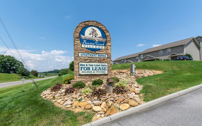 Boones Creek Village Townhomes