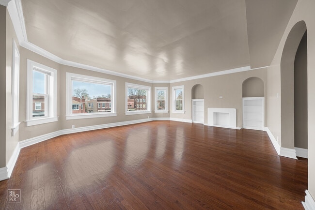 Photo - 7751 S Saginaw Ave Unit 2