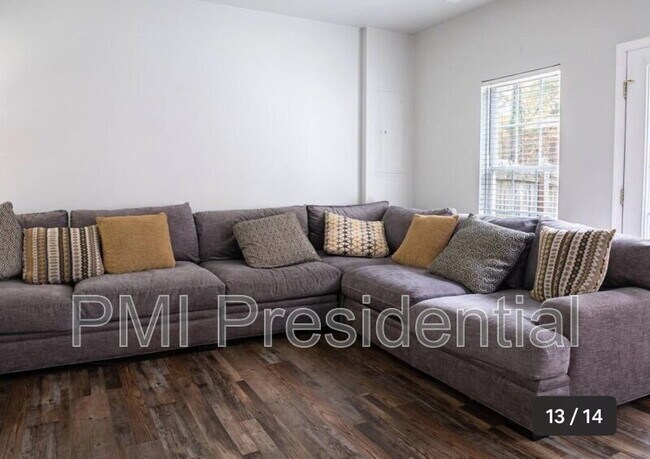 1160 Grand Brook Dr